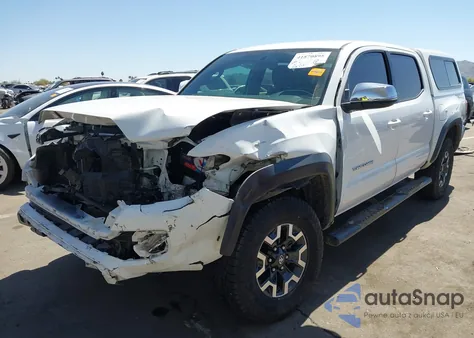 2016 Toyota Tacoma Trd Off Road z USA, uszkodzony, nr VIN 3TMAZ5CN1GM010428